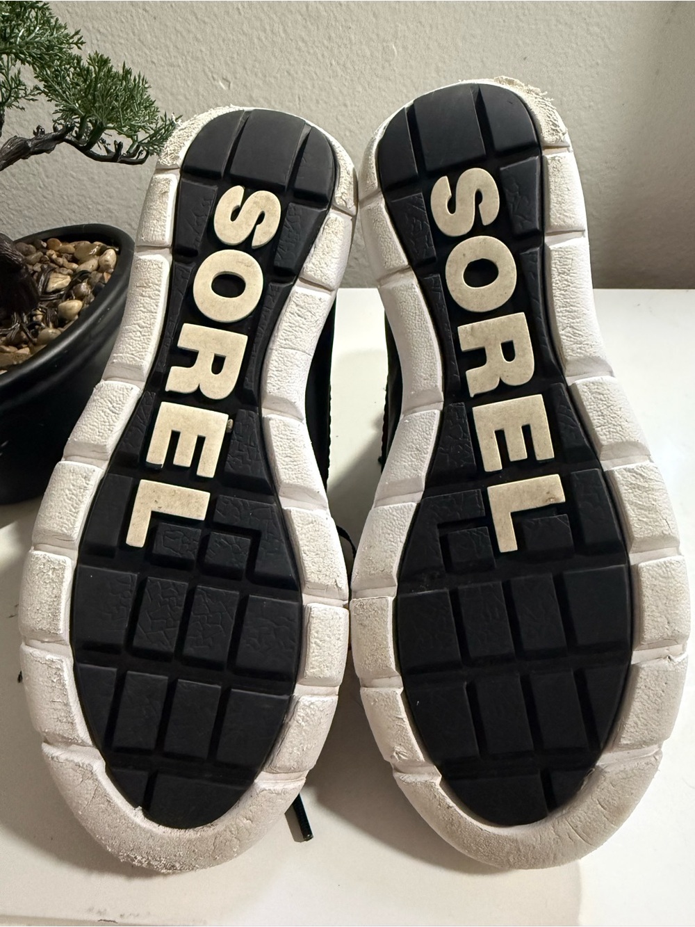 Sorel Explorer Carnival women size 7.5 black Faux-Fur Collar Lace-Up Winter Boot - Picture 8 of 10